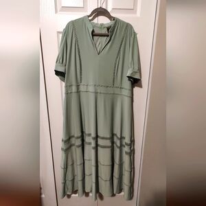 Taylor Woman Short Sleeves Mint Green Dress size 18W